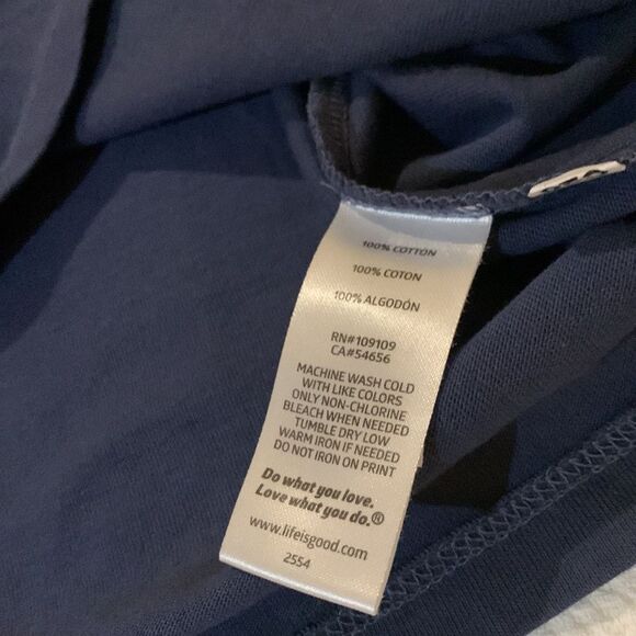 Life is good crusher watercolor flag T-shirt. Small - Picture 9 of 9